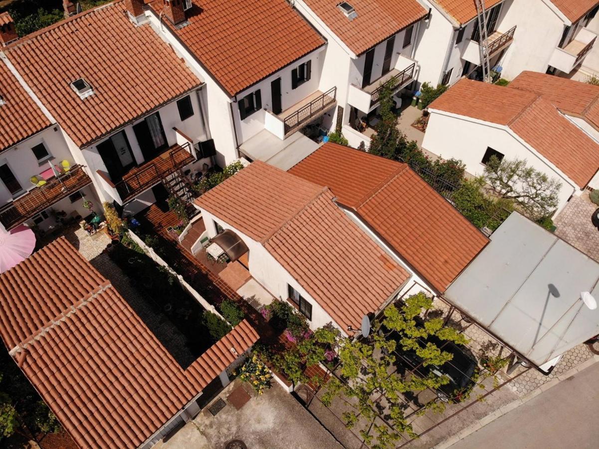 Apartments Porec Beach Area Simo Exteriör bild
